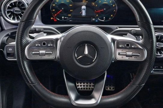 Mercedes CLA 200 AMG Line