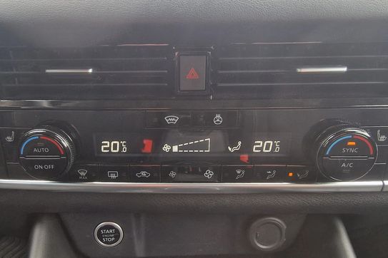 Nissan Qashqai 1.3 DIG-T N-Connecta Xtronic