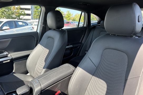 Mercedes EQA 300 66.5kWh 4-Matic