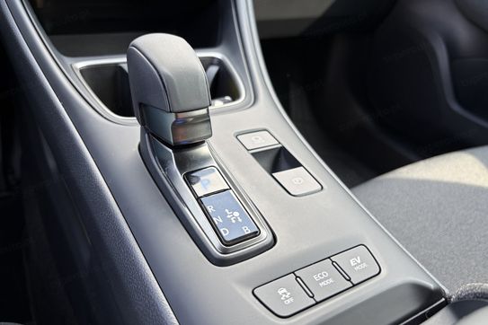 Lexus LBX Hybrid