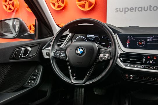 BMW Seria 1 118i Advantage aut