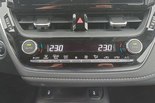 Suzuki Swace 1.8 Hybrid Premium Plus CVT