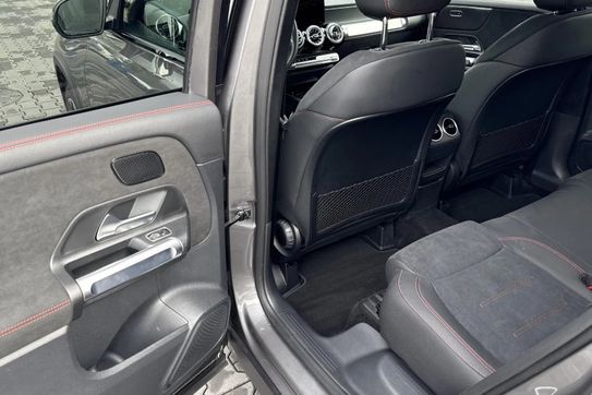 Mercedes GLB 200 AMG Line