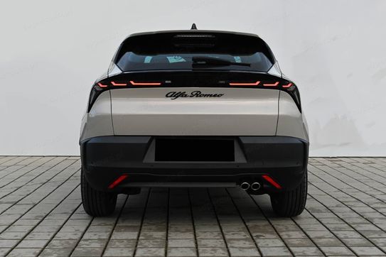 Alfa Romeo Junior 1.2 Ibrida