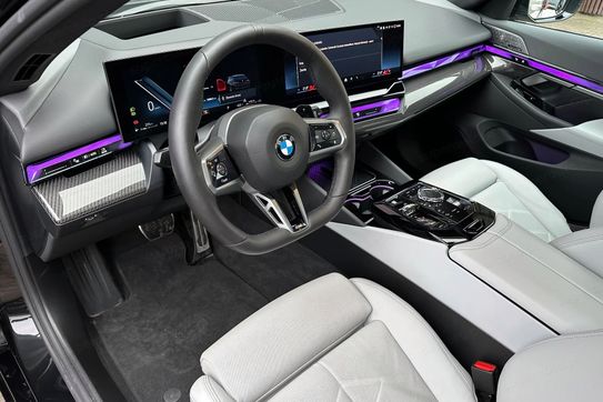 BMW Seria 5 Touring 520d xDrive M Sport