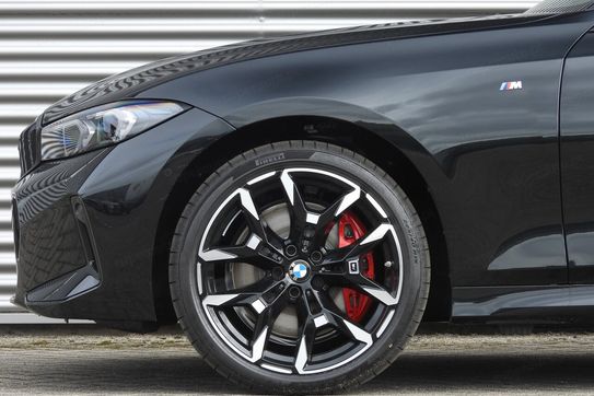 BMW Seria 3 330i xDrive M Sport