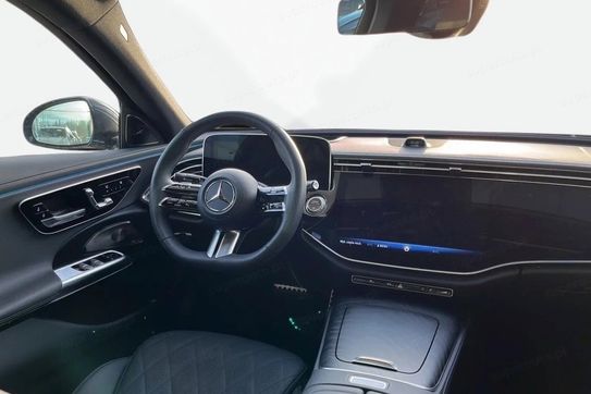 Mercedes Klasa E 220 d AMG Line