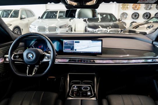 BMW Seria 7 740d xDrive mHEV sport-aut
