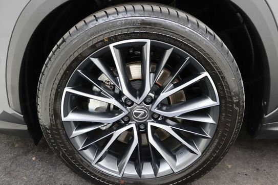 Lexus NX 350h Omotenashi 2.5 Hybrid AWD