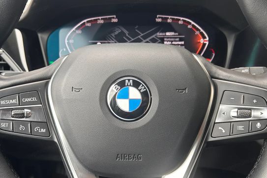 BMW Seria 3 318i Advantage aut