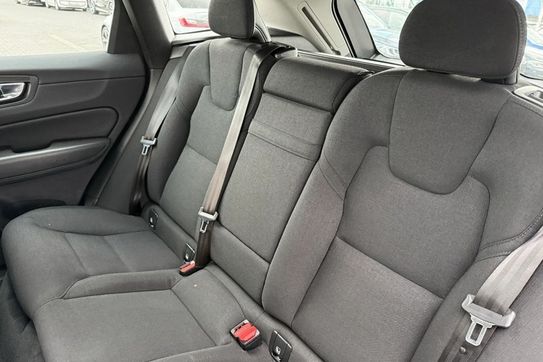 Volvo XC60 B4 B Momentum Pro