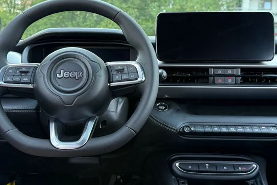 Jeep Avenger Anniversary 1.2 MHEV AT6