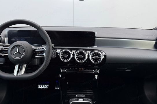 Mercedes CLA 200 AMG Line