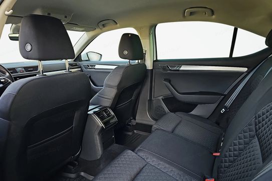 Skoda Superb TDI SCR Ambition DSG