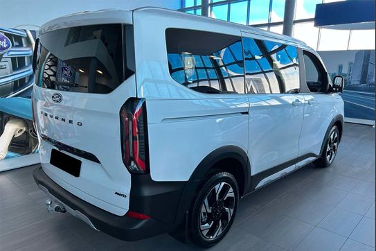 Ford Tourneo Custom 320 L1H1 Active A8 AWD