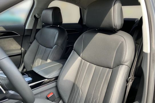Audi A8 60 TFSI e Quattro Tiptr.