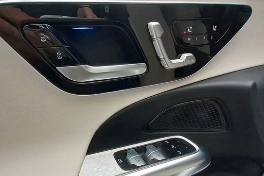Mercedes Klasa E 220 d  4-Matic Avantgarde