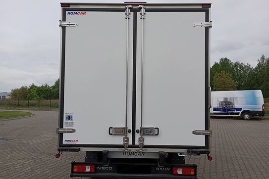 Iveco Daily 35S16H Kontener 8EP Izoterma Hi-Matic