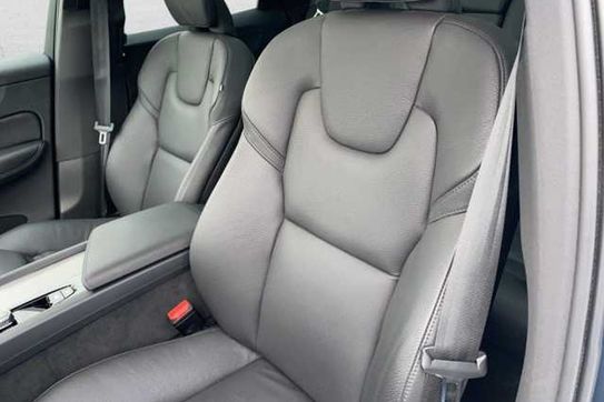 Volvo XC60 T8 Plug-In Hybrid AWD Ultra Bright