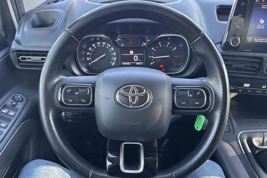 Toyota Proace City Verso 1.5 D-4D Family