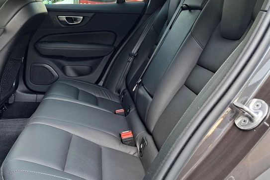 Volvo V60 B4 D Plus Dark