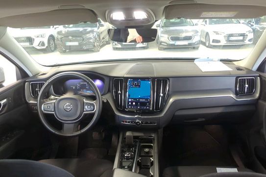 Volvo XC60 B4 Momentum aut