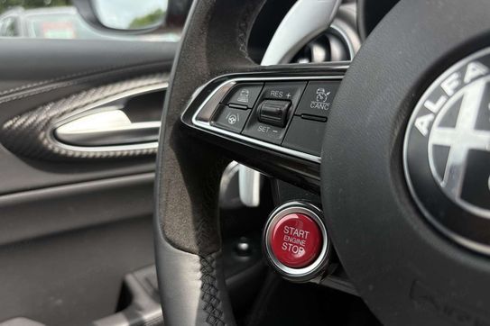 Alfa Romeo Giulia 2.9 Bi Turbo V6 Quadrifoglio