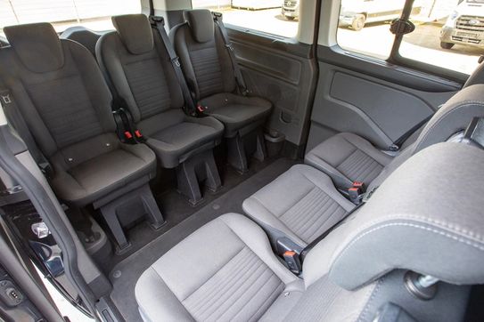 Ford Tourneo Custom 2.0 Titanium L2H1 aut