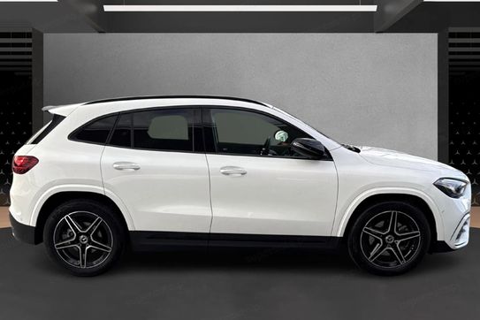 Mercedes GLA 200 AMG Line