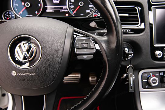 Volkswagen Touareg 3.0 TDI V6 BMT R-Line