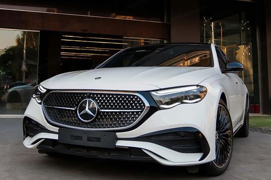 Mercedes E Klasa 300 de 4-Matic AMG