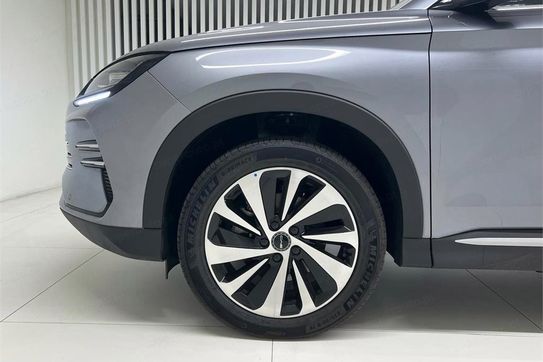 BYD Seal U DM-i  Design AWD