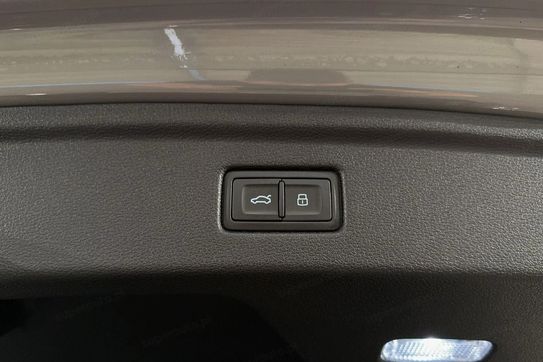 Audi A5 40 TFSI mHEV S tronic
