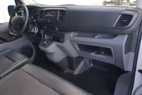 Peugeot Expert L2H1 AT