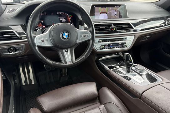BMW Seria 7 740D Xdrive Mhev Sport