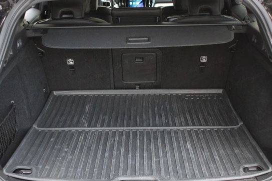 Volvo V60 B4 D Plus Dark