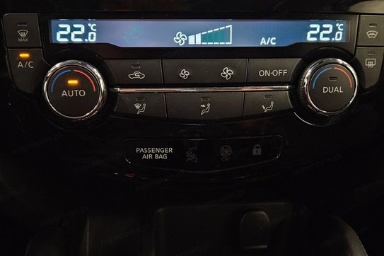 Nissan Qashqai 1.3 DIG-T N-Connecta DCT