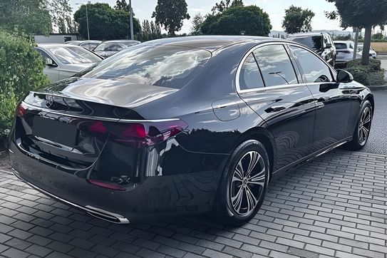 Mercedes Klasa E 200 4-Matic Avantgarde
