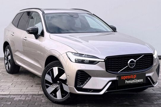 Volvo XC60 T6 Plug-In Hybrid AWD Ultra Dark