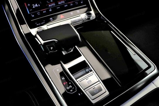 Audi Q7 50 TDI quattro S Line