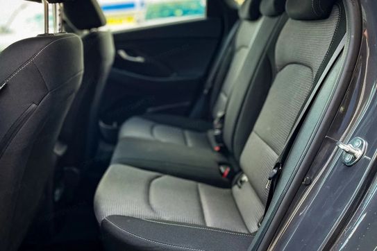 Hyundai i30 1.5 DPI Pure