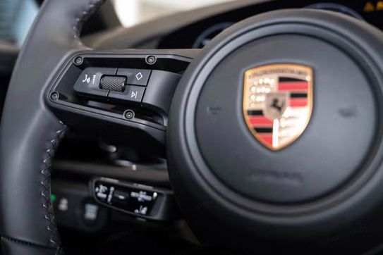 Porsche Panamera 4 E-Hybrid