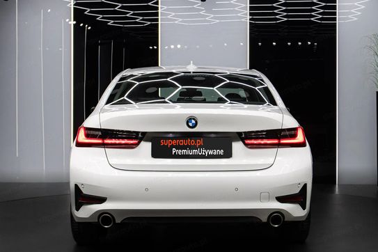 BMW Seria 3 318i Sport Line sport-aut