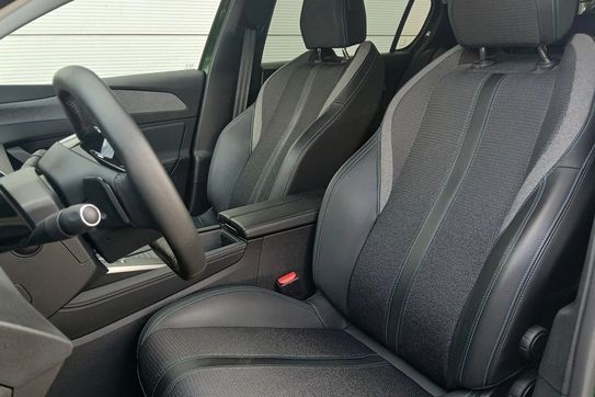 Peugeot 308 1.2 PureTech Allure Pack S&S EAT8