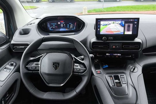 Peugeot Rifter Long L2H1 MPV AT8