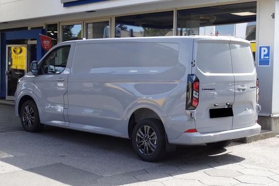 Ford Transit Custom 320 L2H1 Limited A8