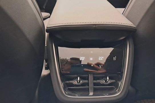 Volvo EX90 111kWh Twin Performance AWD Ultra 7 os