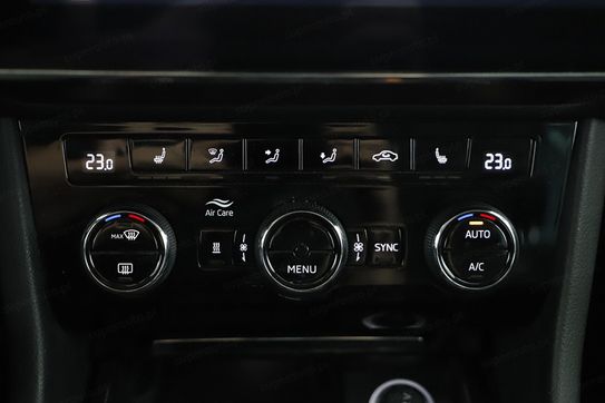 Skoda Superb 2.0 Tdi Scr L&K