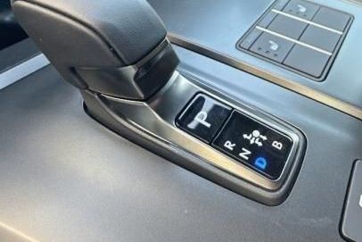 Lexus UX 300h F Sport Design Hybrid Dynamic Force