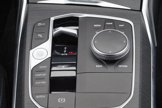 BMW Seria 3 Touring 330d xDrive M Sport